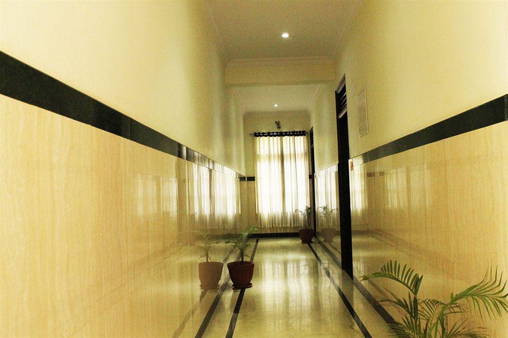 Oyo 1900 Hotel Olive Residency Mysore Esterno foto